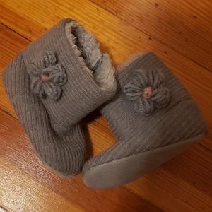 Gray fuzzy Booties